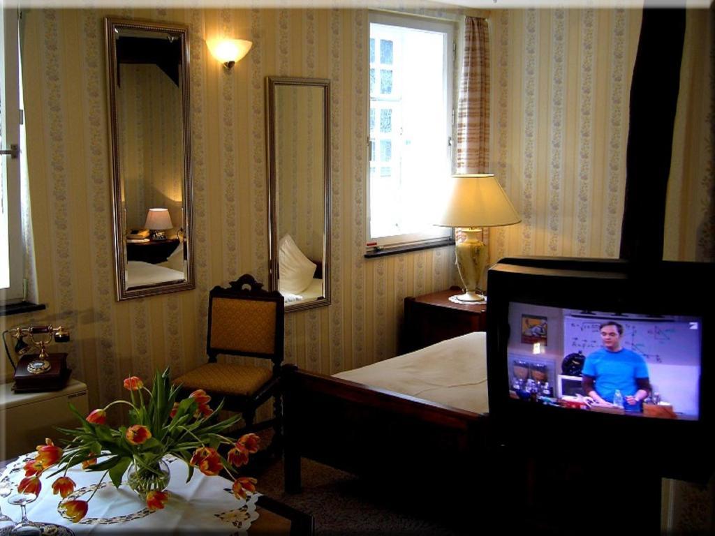 Hotel Graf Rolshausen مونشاو الغرفة الصورة