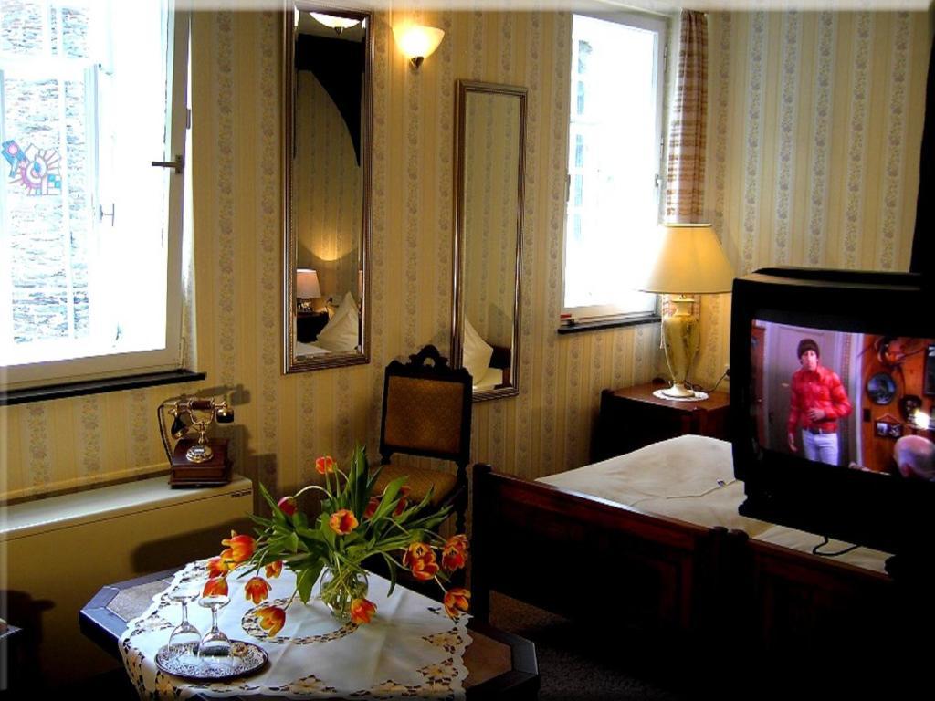 Hotel Graf Rolshausen مونشاو الغرفة الصورة
