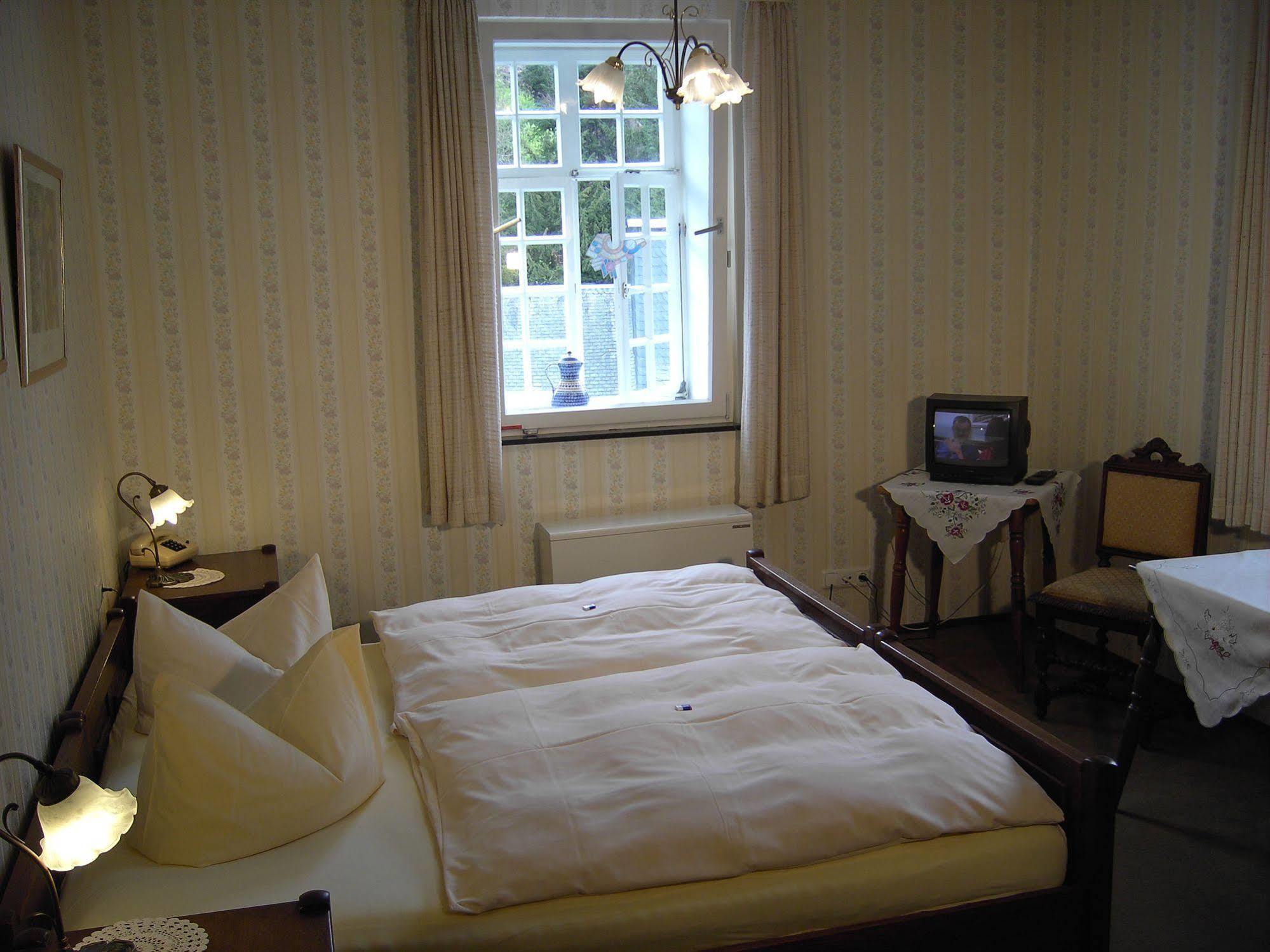 Hotel Graf Rolshausen مونشاو المظهر الخارجي الصورة