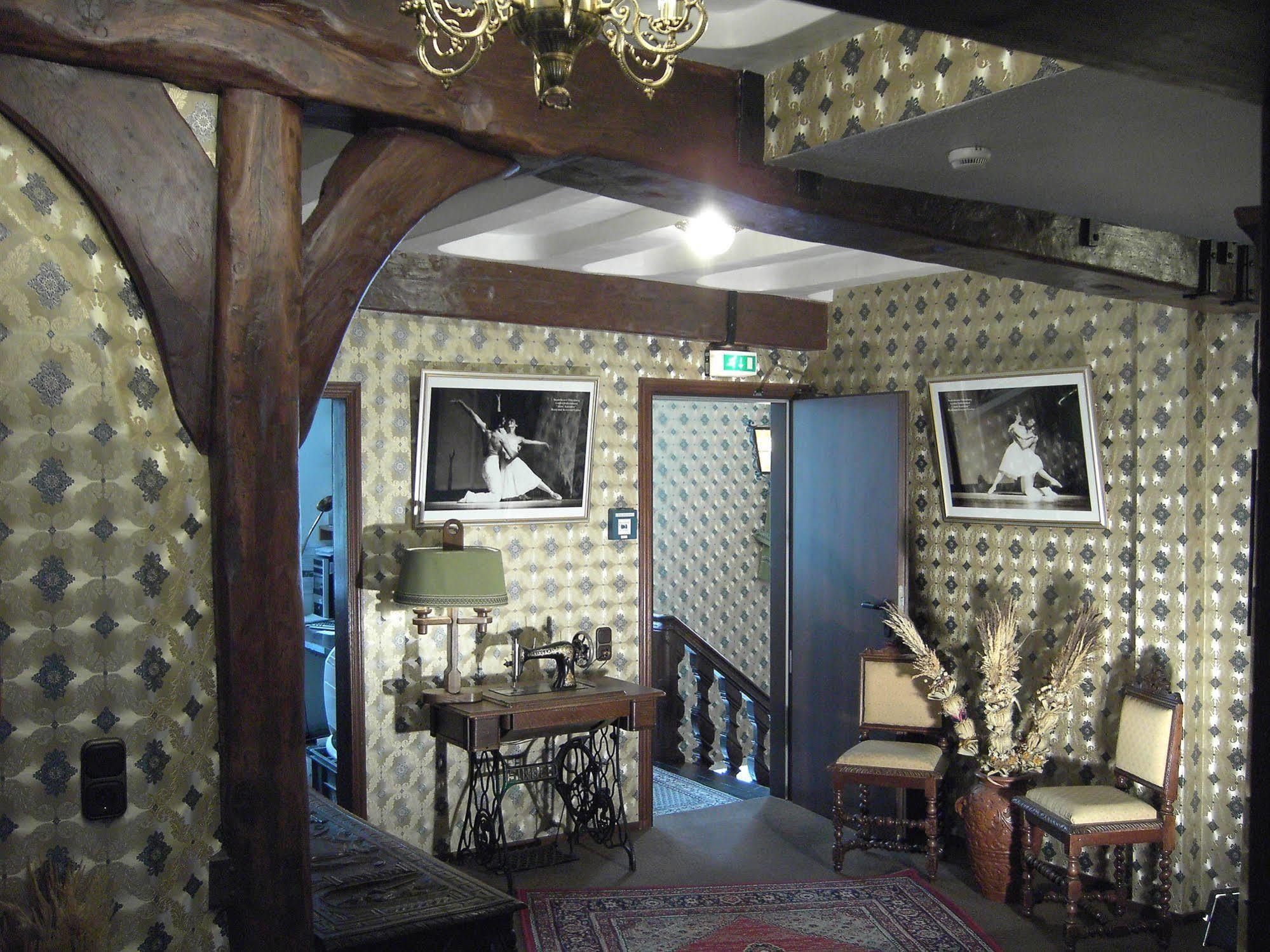Hotel Graf Rolshausen مونشاو المظهر الخارجي الصورة