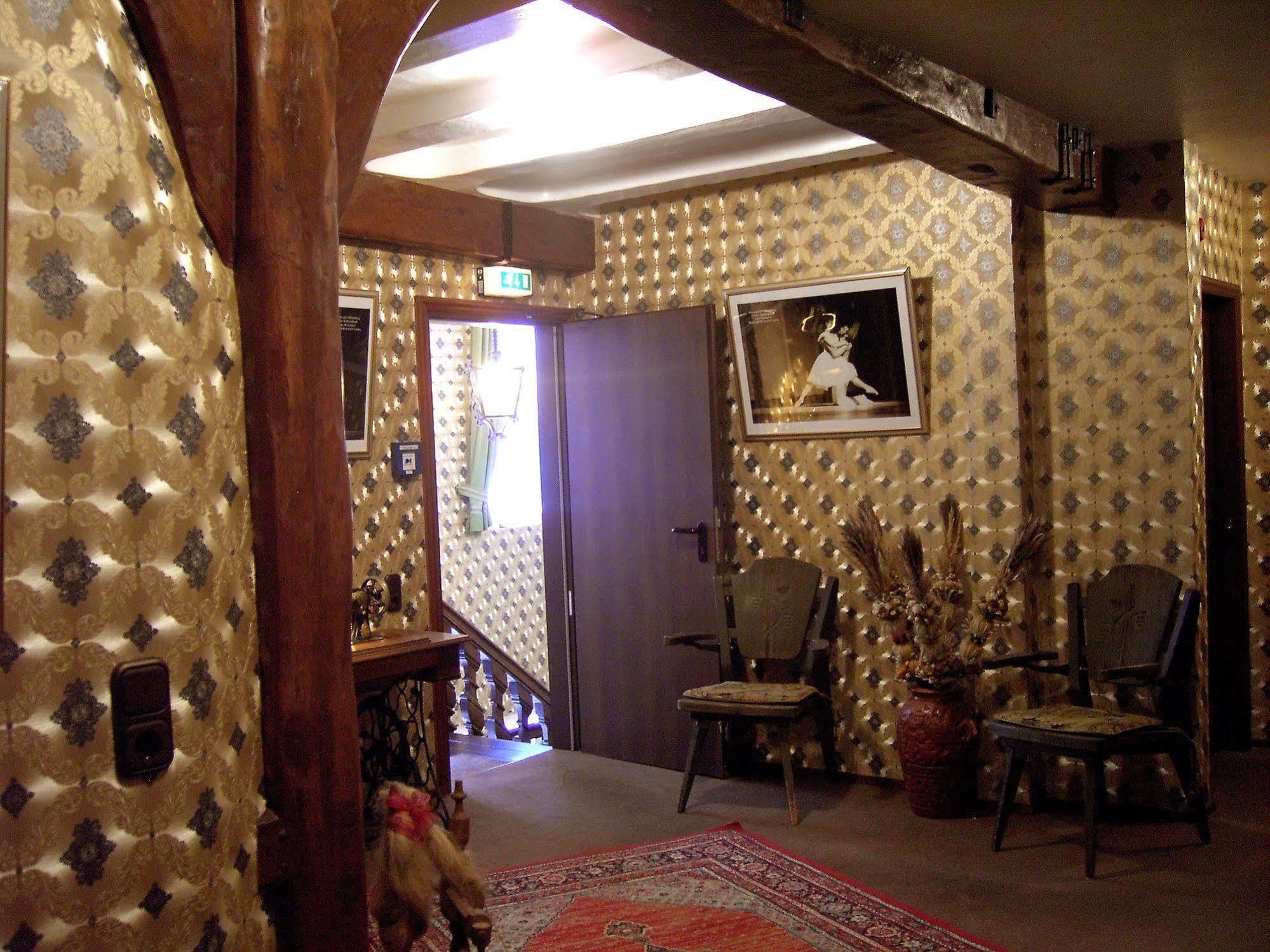 Hotel Graf Rolshausen مونشاو المظهر الخارجي الصورة